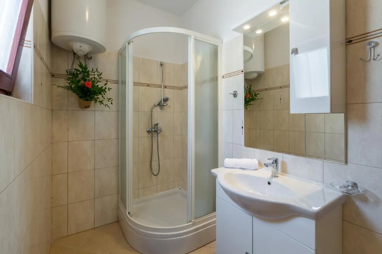 Apartments In Porec - Istrien 43248